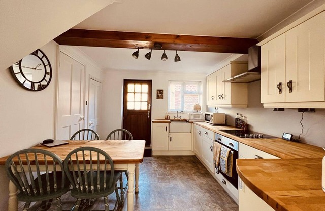 Capella Cottage, 2 Bedroom, Sleeps 4