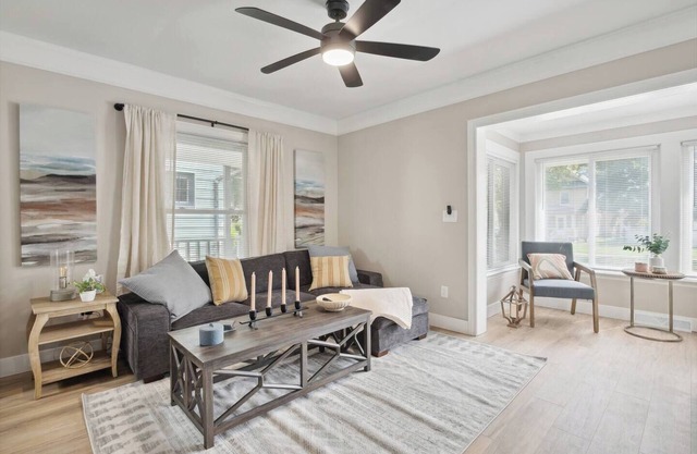 Capitol Oasis 3 bed/2 bath near downtown Lansing!