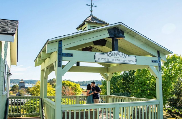~Captain's Walk~ Gorgeous Seaside Views + King Bed {No Cleaning Fees}