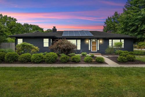 Captains Cove and Crew Quarters