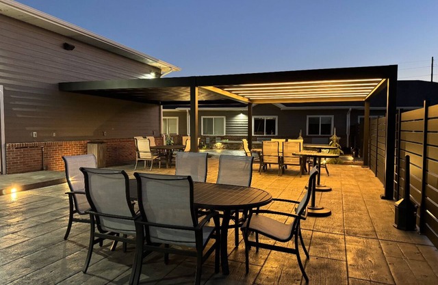 Cardinal Inn & Event Center