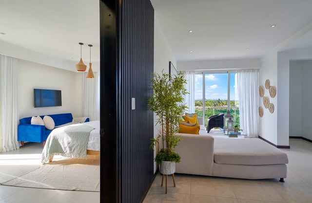 Caribbean Beachside Heaven Apartment