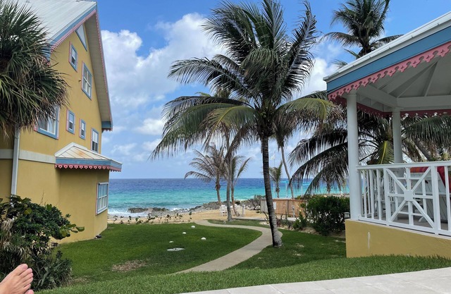 Caribbean Scuba & Family Resort - Coconut Bay, DreamCayman.com