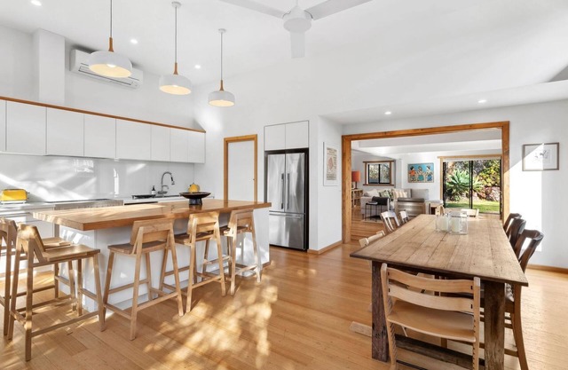 Carji - A luxurious residence in Anglese