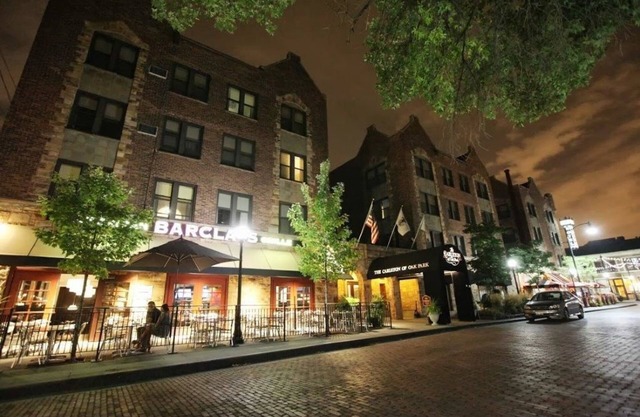 Carleton of Oak Park