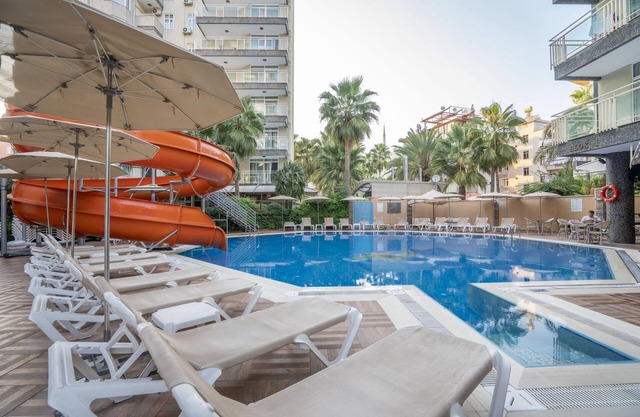Carmen Suite Hotel