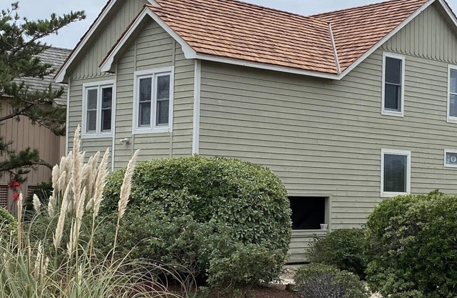 Carolina Cottage-Family friendly cottage in the Outer Banks-Community Pool