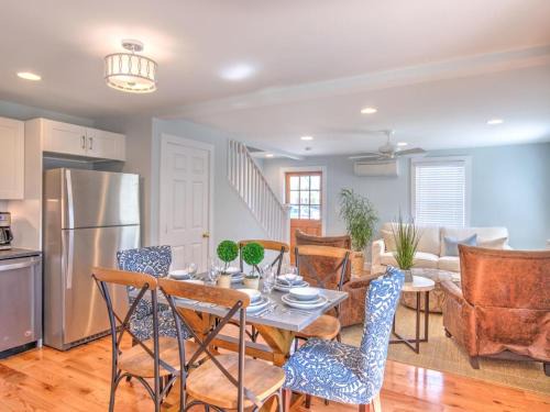 Carpenter Alley Cottage