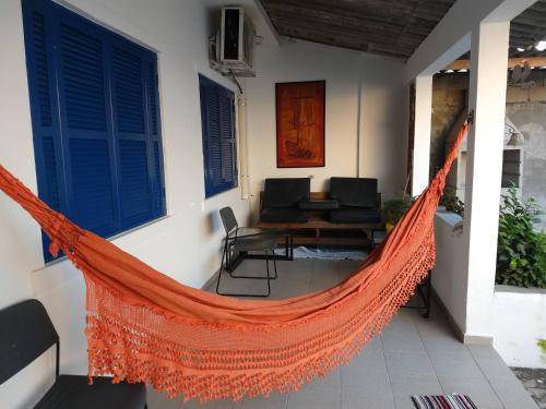 casa à 200 metros da praia e calçadão e a 300 do centro