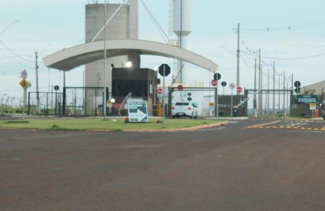 Casa 02 Quartos Condomínio Aceita Pet