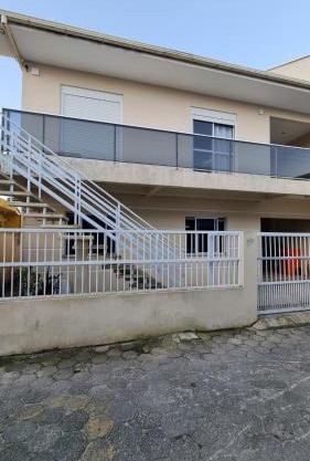 Casa 3 quartos a 50m da bela praia da Armação