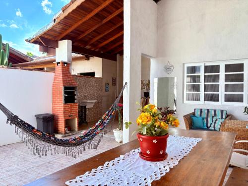 CASA ACONCHEGANTE e PERTINHO DA PRAIA