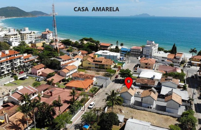 Casa AMARELA - A 70 Metros da Areia da Praia dos Ingleses - 6 Pessoas