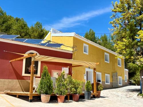 Casa AMARILLA 3 RAPIA