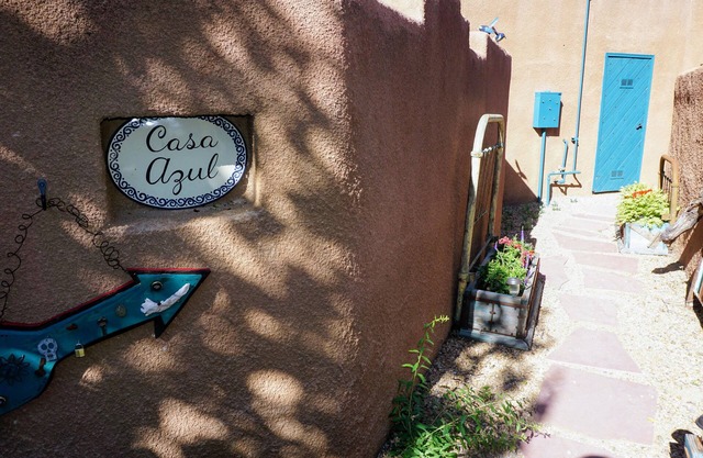 Casa Azul/Charming Downtown Casita