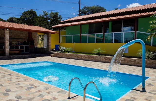 Casa bem equipada com piscina,churrasqueira e WiFi