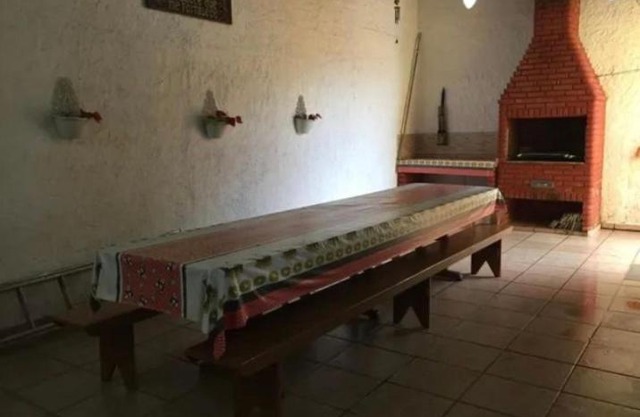 Casa C/ Piscina e espaço arejado