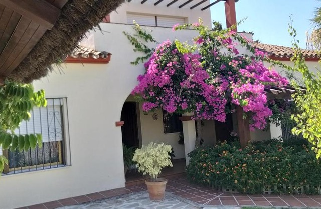 Casa Chalet Las Camelias