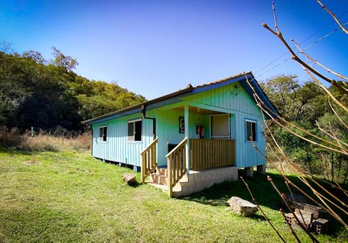 Casa colonial azul Santuário Bellatrix