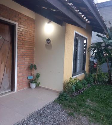 Casa com Ar condicionado 300 m da praia