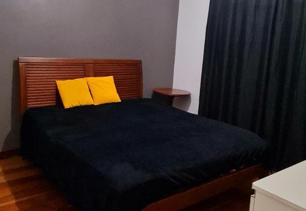 Casa com banheira prox USP e Centro