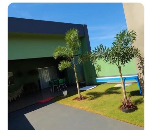 Casa com dois quartos com piscina próx shopping