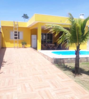 Casa com Piscina
