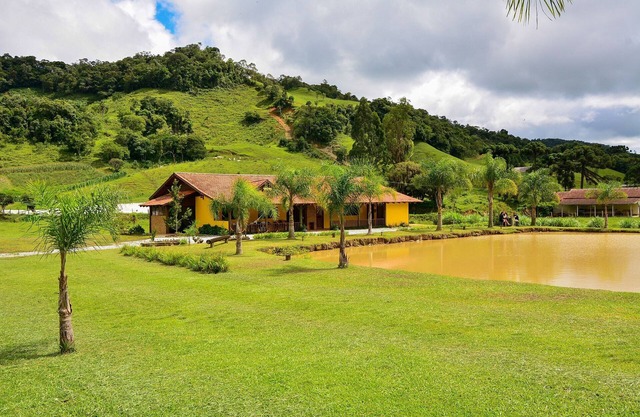 Casa com Vista Lago - Rancho Queimado - SRR007