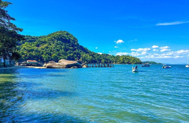 Casa com Wi-Fi à beira-mar na Ilha de Itacuruçá/RJ