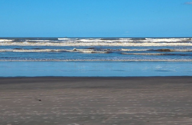 Casa com WiFi e churrasq a 500m da Praia de Suarão