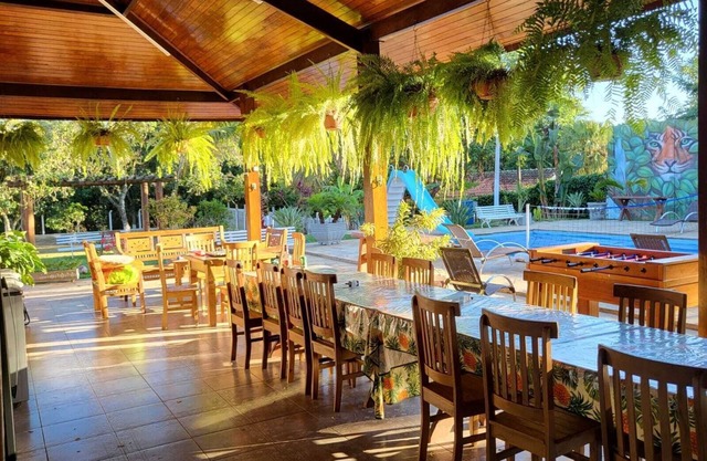 CASA COMPLETA 7 SUITES QUADRA BEACH TENNIS PISCINA AQUECIDA