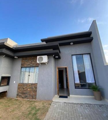 Casa confortável perto da praia