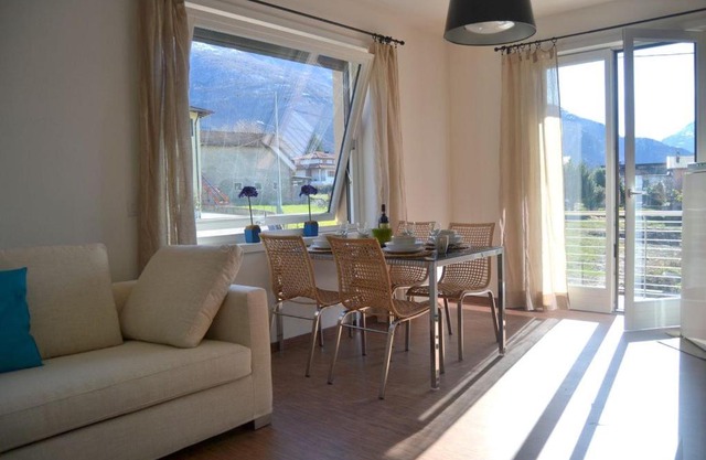 Casa CONTE air conditioning, near Station, Center and Ferry to Bellaggio