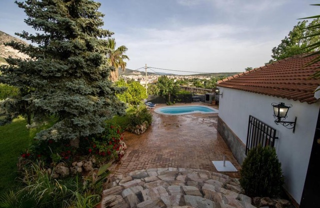 Casa Cuesta del Álamo. Vistas frente Puente Lata