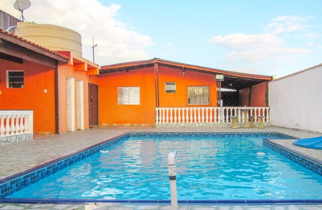 Casa de campo com lazer completo em Atibaia/SP