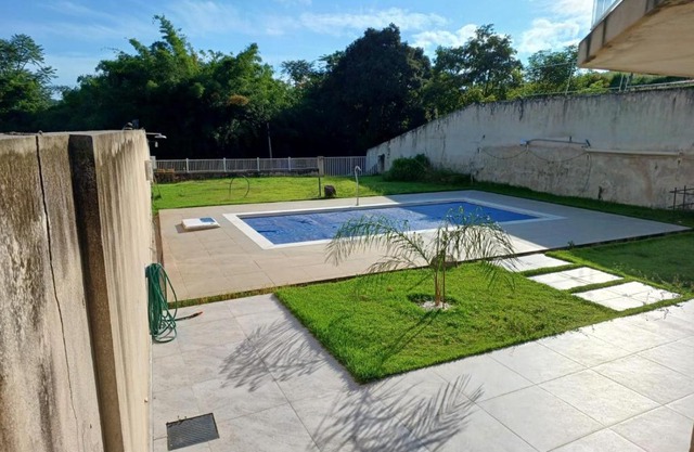 Casa de Campo em Condomínio