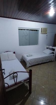 CASA DE HOSPEDAGEM FLORES PARATY AMBIENTE FAMILIAR 600M do CENTRO