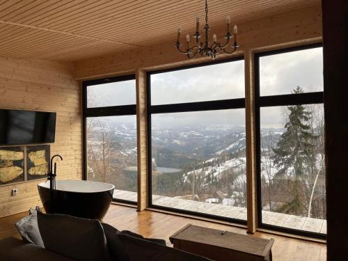 Casa de pe Lac - La noi la munte