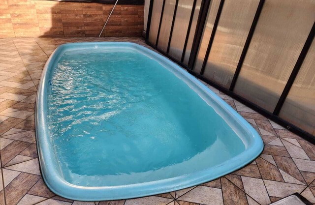 Casa de Praia Moderna, Espaçosa, bem Localizada e Equipada