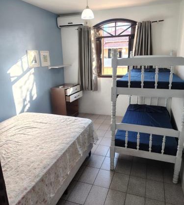 Casa de temporada na enseada para 12 pessoas