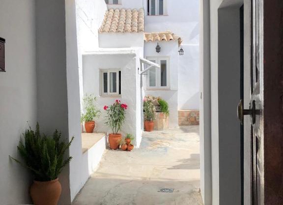 Casa del Olivo by Casitasconencantoes