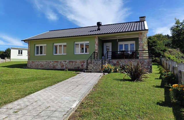 Casa do Olmo Villa with farm in an urban environment. Close to beaches.