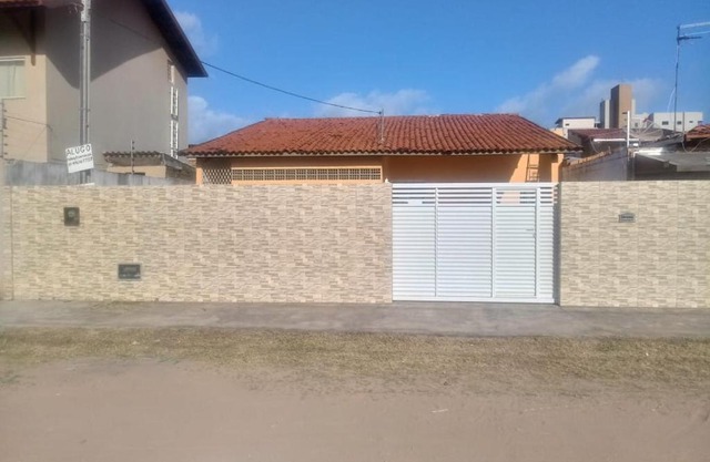 Casa espaçosa- Camboinha