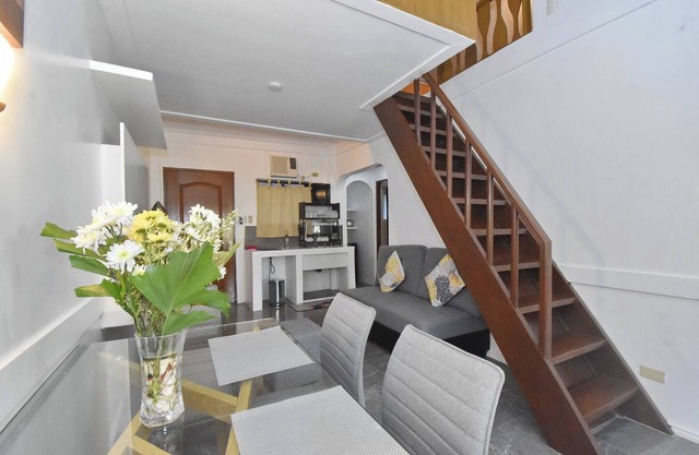 Casa Familia Loft 2BR Kitchen 2 Min to White Beach