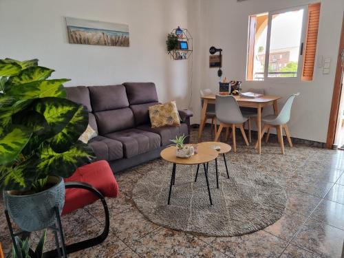 Casa Feliz - Penthouse in San Pedro del Pinatar 100m from shops & 500m from beach & boulevard