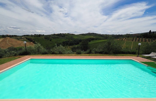 Casa Filippo, with panoramic views over the hills of San Gimignano