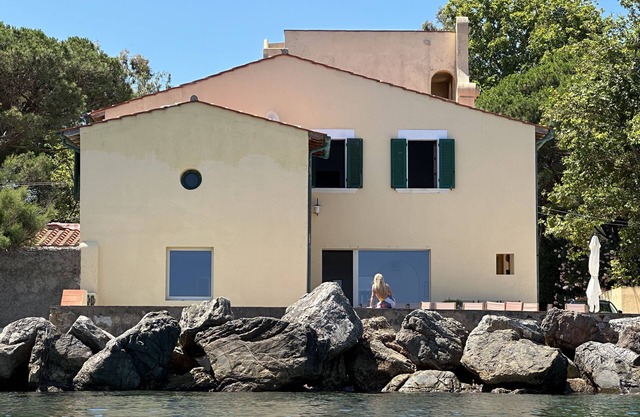 Casa Grande: a charming villa on the sea