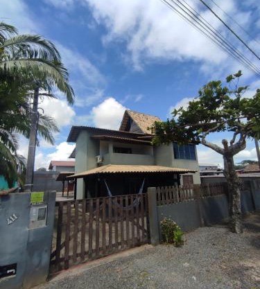 Casa grande, 700m da praia, São Francisco do Sul - SC