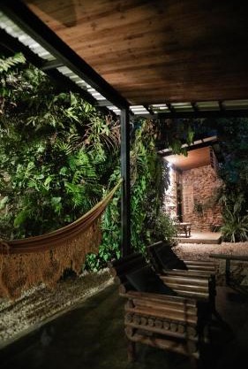 Casa jardim com ofurô - Chapada dos veadeiros