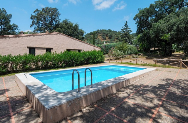 "Casa La Encina", with shared pool